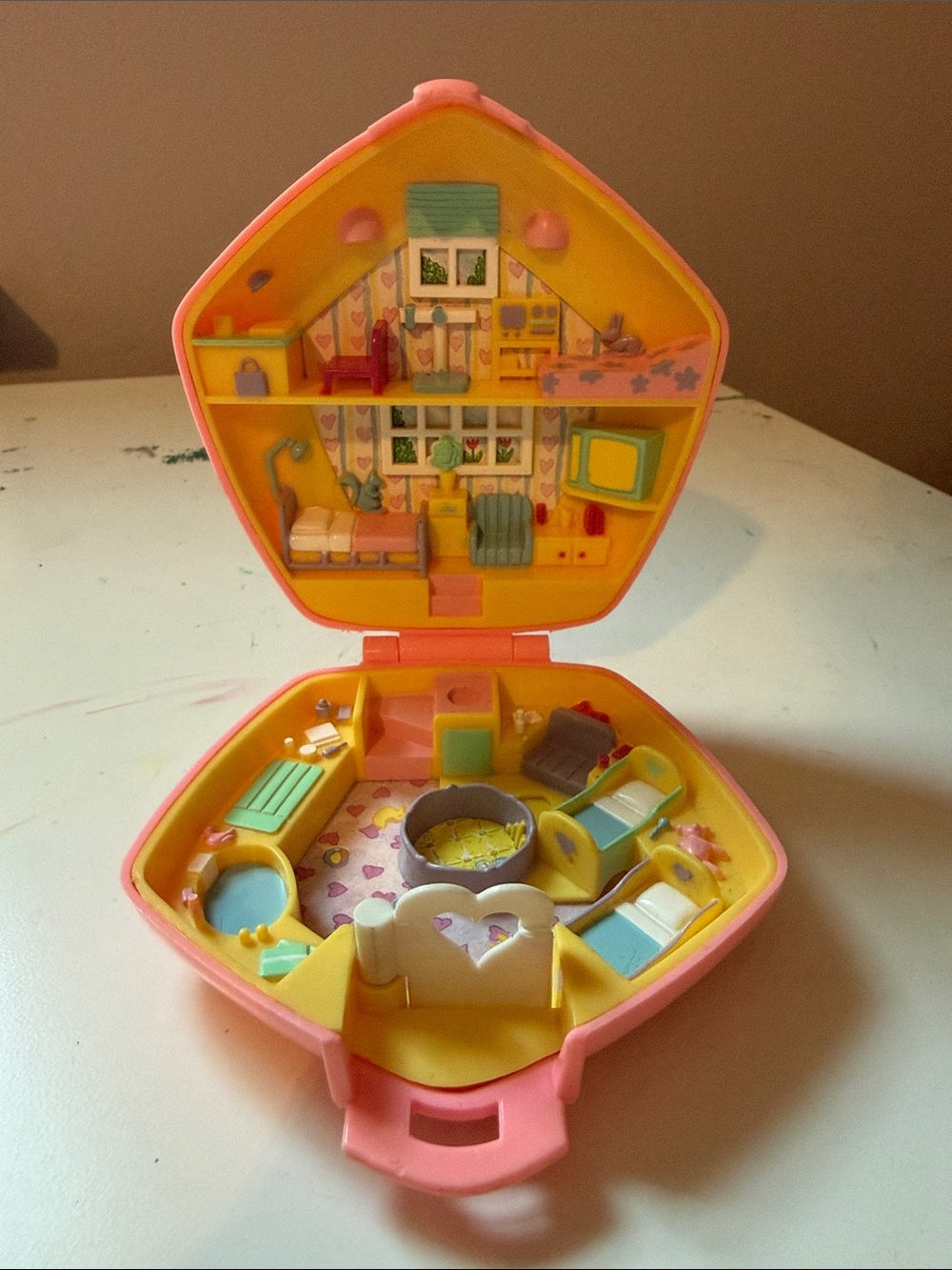Vintage 1992 Polly Pocket in the Nursery